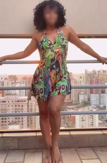 Antonia, 40