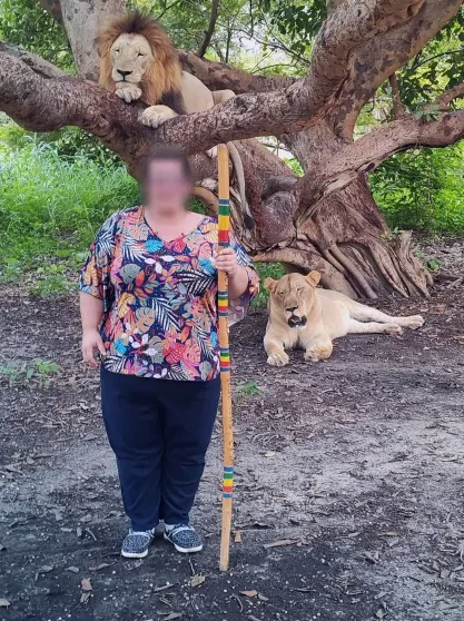 Ayse, 31