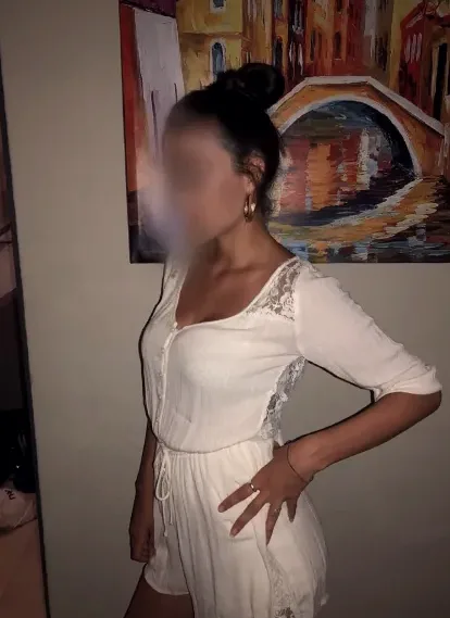 Lea, 32
