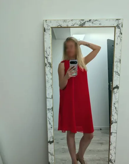Marie, 30