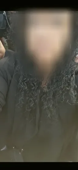 Melanie, 39