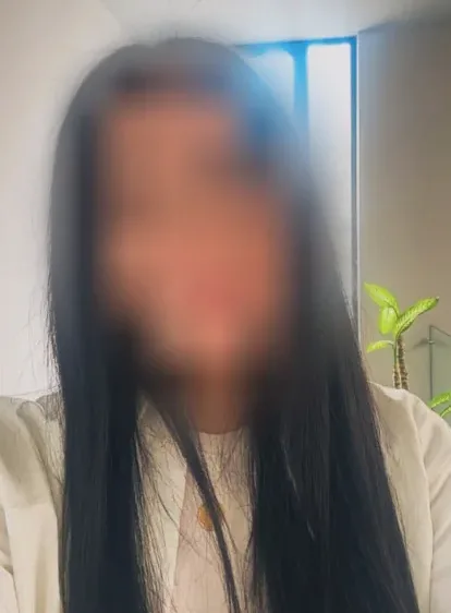 Özlem, 37