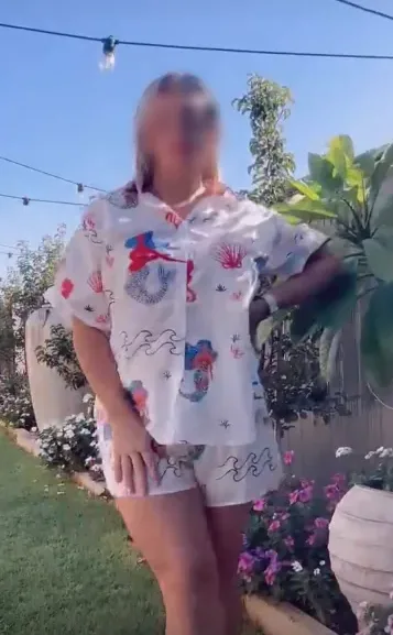 Stefanie, 33