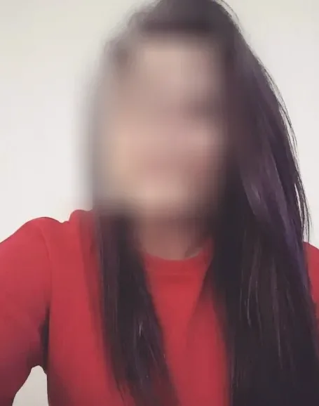 Carina, 33