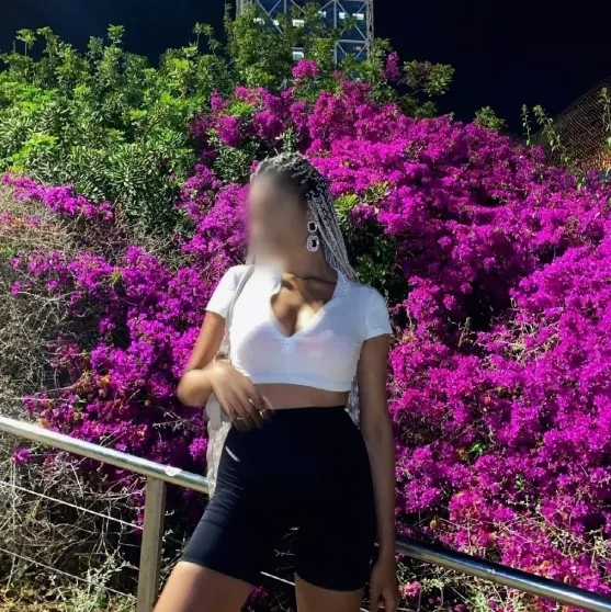 Fatma, 36