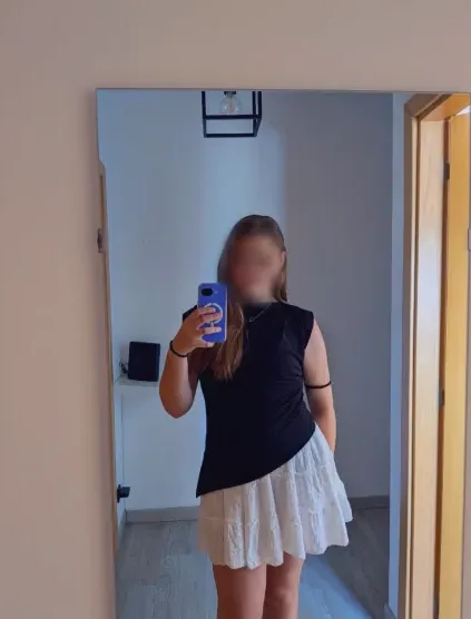 Jasmin, 18