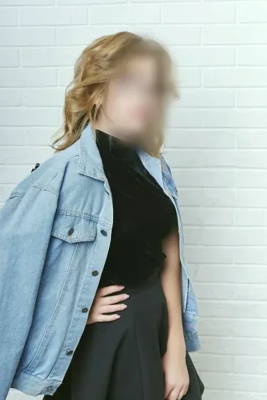 Özlem, 26