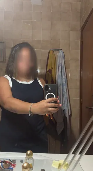 Pia, 22