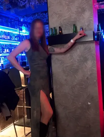 Rebecca, 40