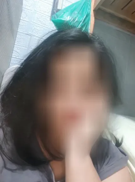 Saskia, 37