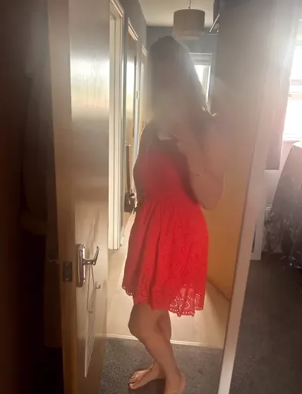 Selina, 34