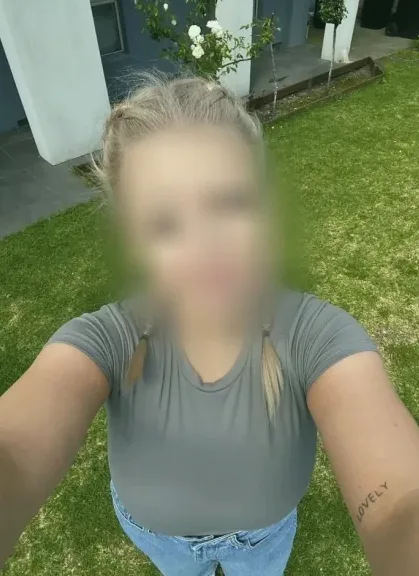 Yasmin, 30